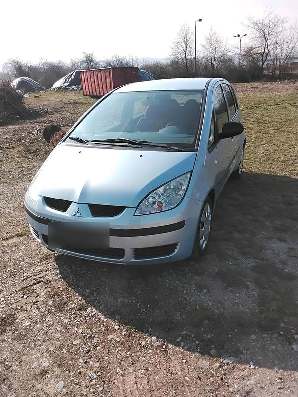 Gebraucht Mitsubishi Colt Basis 95 PS (69 kW) 2005 Silber Kleinwagen