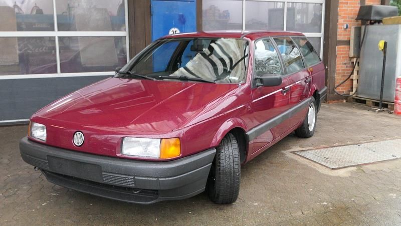 Gebraucht VW Passat 53 PS (38 kW) 1989 Rot Kombi