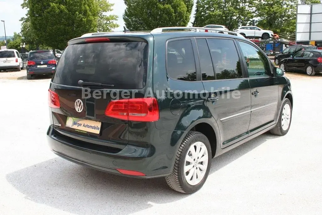 Gebraucht VW Touran Highline 105 PS (77 kW) 2011 Veneziengrün perleffekt Van / Kleinbus