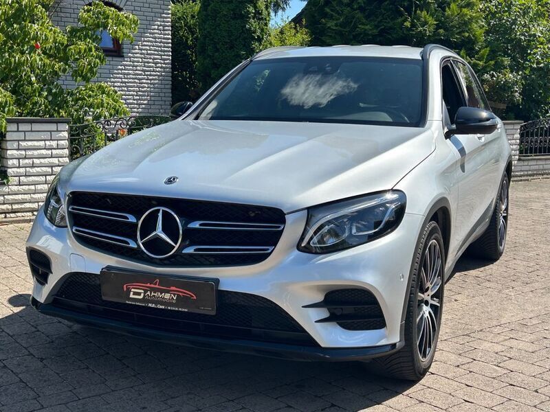 Silber Gebraucht 2018 Mercedes GLC220 AMG line SUV | 28.900 € (Fairer Preis) - Bild 1/4