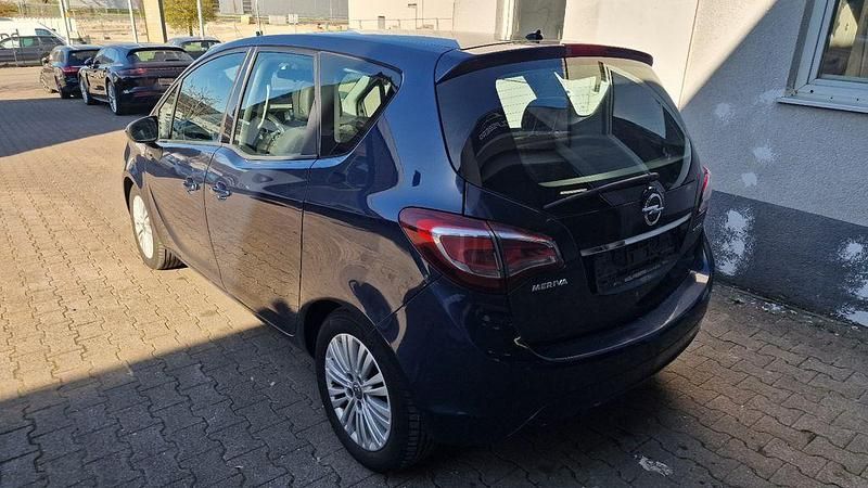 Używany Opel Meriva Active 120 KM (88 kW) 2014 Niebieski Minivan