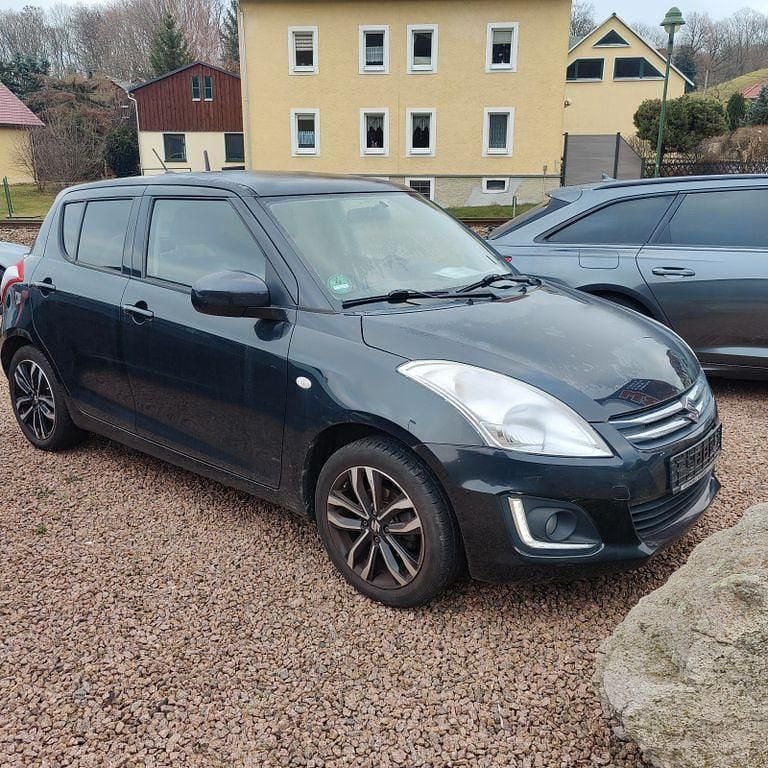 Schwarz Gebraucht 2017 Suzuki Swift Comfort Limousine | 9.500 € (Fairer Preis) - Bild 1/4