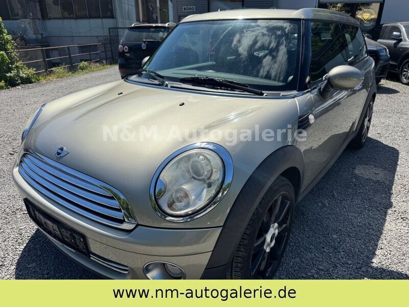 Sparkling silver metallic Gebraucht 2008 Mini Cooper Clubman Kombi | 2.990 € (Fairer Preis) - Bild 1/4