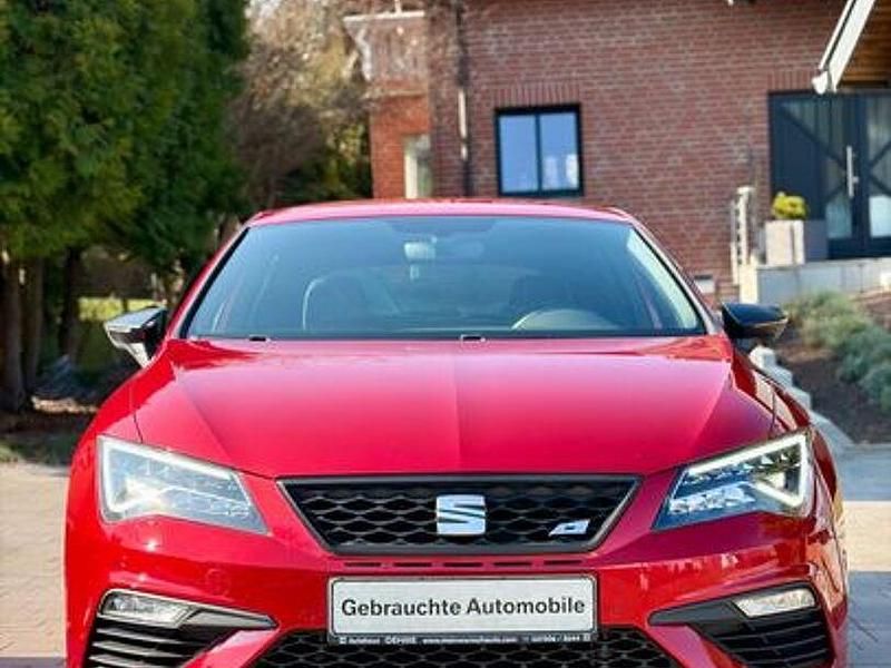 Second-hand Seat Leon CUPRA 301 CP (221 kW) 2017 Roșu Berlinǎ