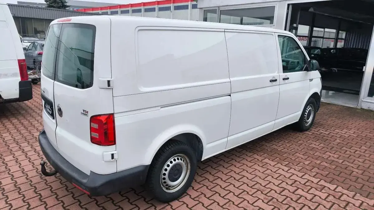 Gebraucht VW Transporter 150 PS (110 kW) 2016 Weiß Van