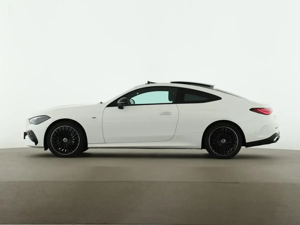 Gebraucht Mercedes CLE300 AMG 204 PS (150 kW) 2025 Weiß Coupé