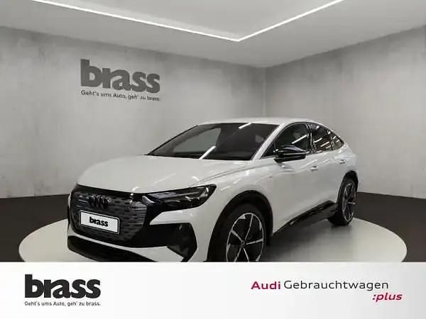 Gletscherweiß metallic Gebraucht 2024 Audi Q4 Sportback e-tron Ambiente SUV | 45.400 € (Fairer Preis) - Bild 1/4