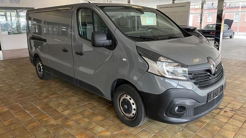 Gebraucht Renault Trafic 120 PS (88 kW) 2019 Grau Van / Kleinbus