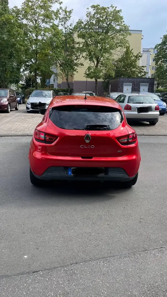 Gebraucht Renault Clio IV 90 PS (66 kW) 2013 Rot Limousine