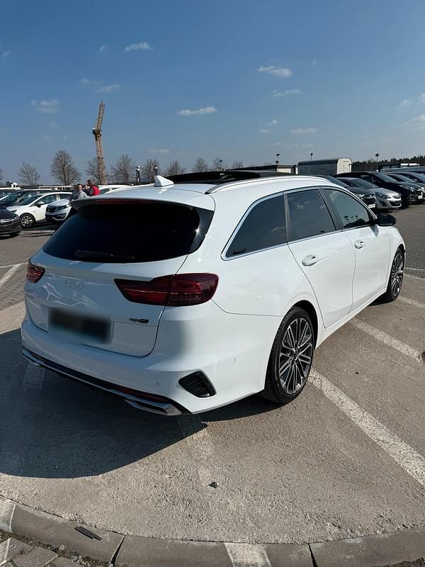 Gebraucht Kia Ceed GT GT 160 PS (117 kW) 2021 Weiß Kombi