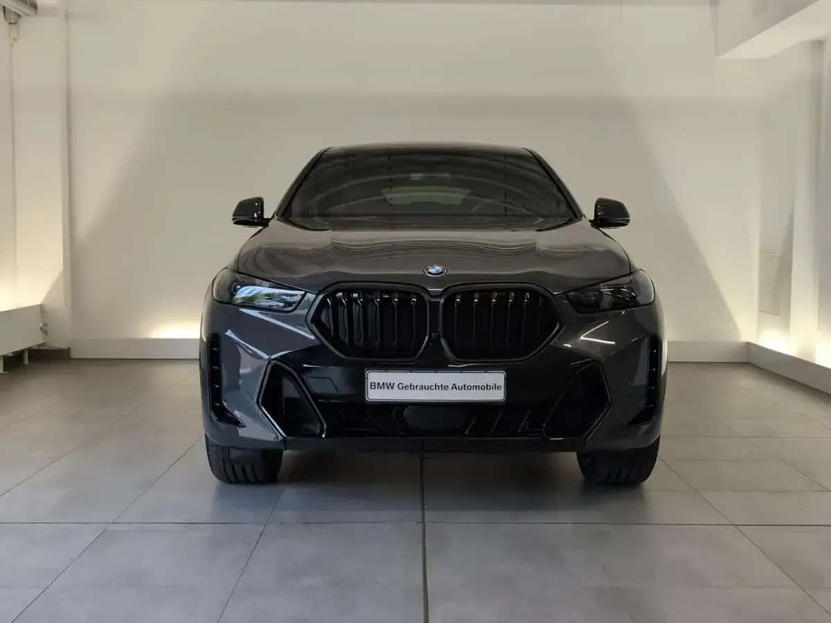 Gebraucht BMW X6 M Sport 286 PS (210 kW) 2026 Grau SUV