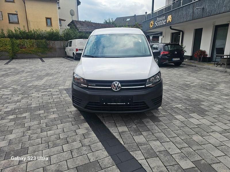 Gebraucht VW Caddy Maxi 122 PS (89 kW) 2020 Weiß Van / Kleinbus