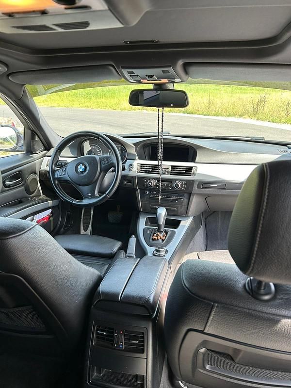 Gebraucht BMW 335 286 PS (210 kW) 2011 Schwarz Limousine