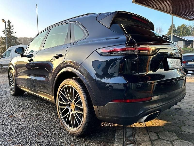 Second-hand Porsche Cayenne 340 CP (250 kW) 2018 Negru SUV