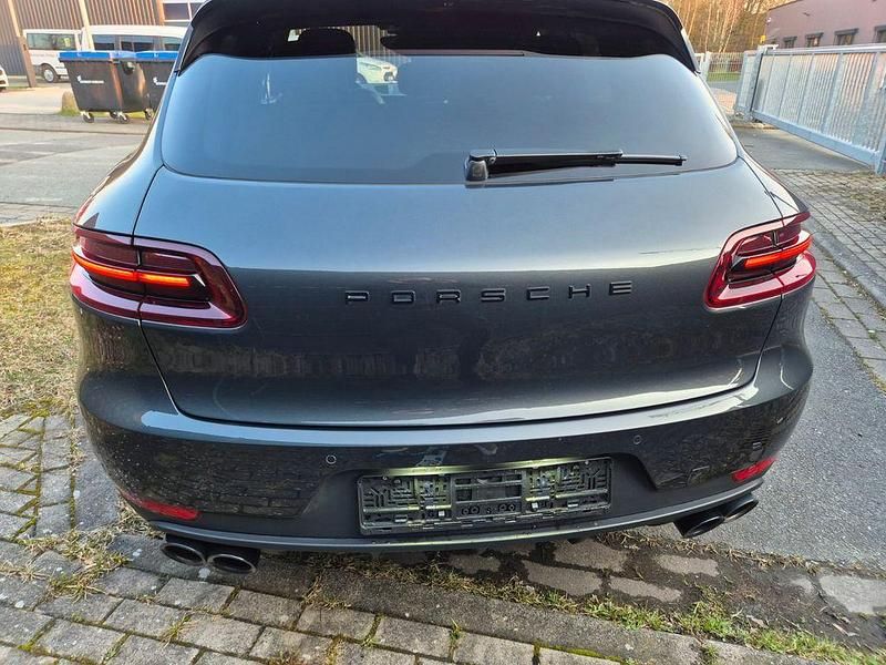 Gebraucht Porsche Macan S 258 PS (189 kW) 2017 Grau SUV