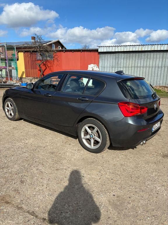 Gebraucht BMW 120 190 PS (139 kW) 2016 Grau Kleinwagen