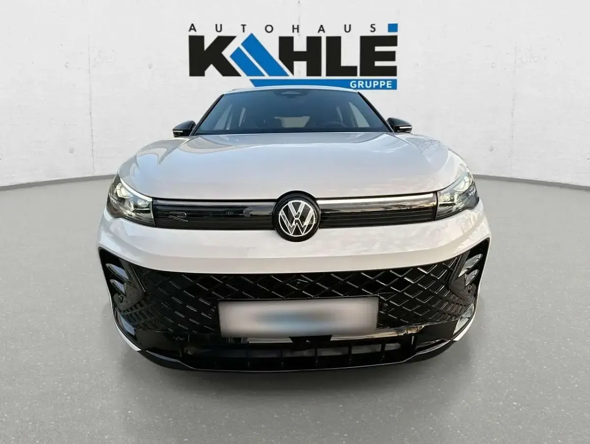 Neu VW Tiguan Comfortline 150 PS (110 kW) 2025 Weiß SUV