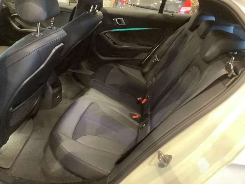 Weiß Gebraucht 2021 BMW 120 M Sport Kleinwagen | 27.800 € (Fairer Preis) - Bild 1/4