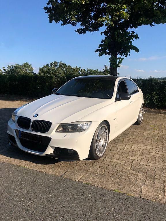 Weiß Gebraucht 2008 BMW 335 M Performance Limousine | 20.499 € (Teuer) - Bild 1/4