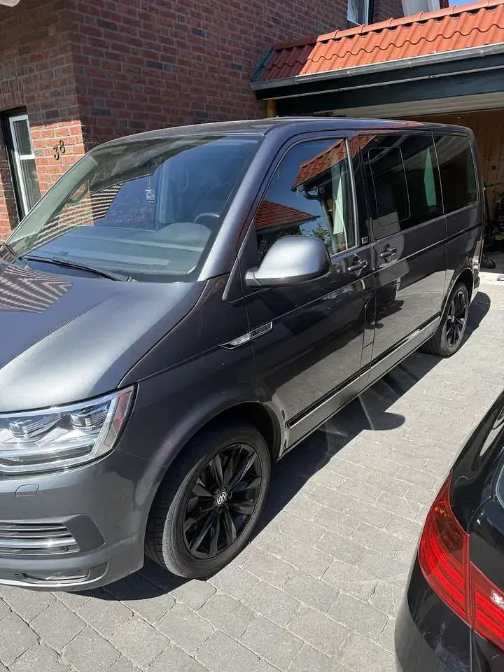 Gebraucht VW Multivan Highline 199 PS (146 kW) 2018 Van / Kleinbus