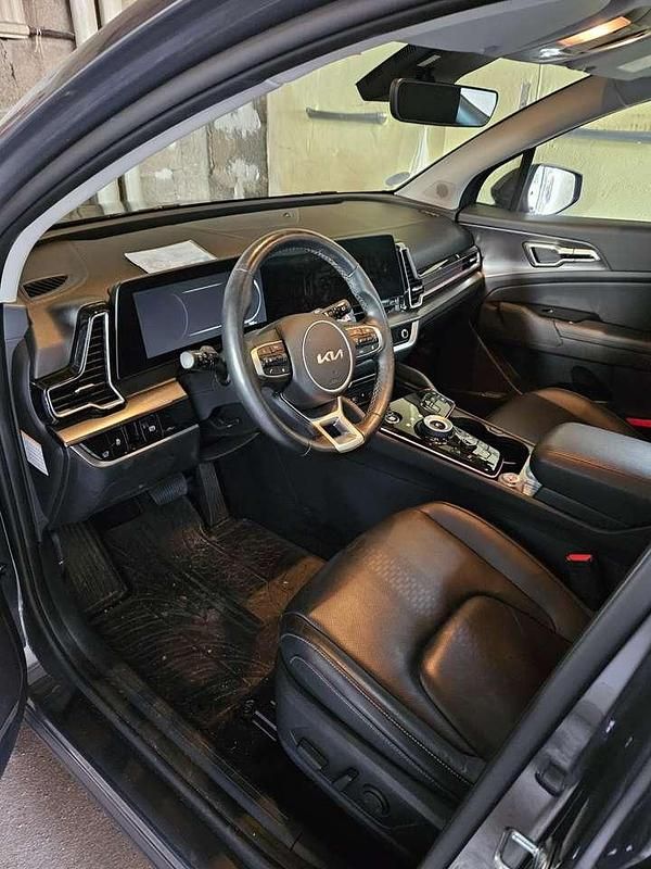 Gebraucht Kia Sportage Spirit 179 PS (131 kW) 2023 Grau SUV