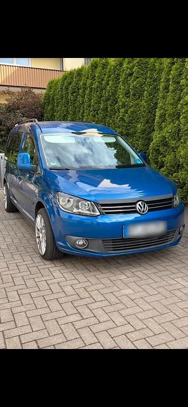 Blau Gebraucht 2011 VW Caddy Maxi Van / Kleinbus | 8.900 € (Etwas zu teuer) - Bild 1/4