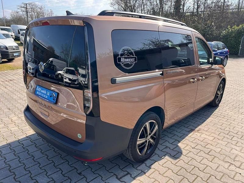 Gebraucht VW Caddy Maxi California 122 PS (89 kW) 2022 Braun Van / Kleinbus