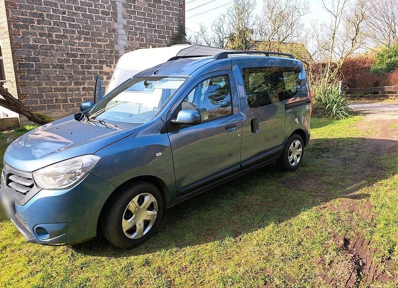 Gebraucht Dacia Dokker Lauréate 116 PS (85 kW) 2014 Blau Van / Kleinbus