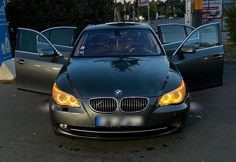 Grau Gebraucht 2006 BMW 535 Limousine | 3.590 € (Superpreis) - Bild 1/4