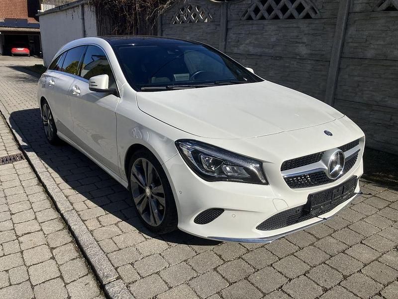 Gebraucht Mercedes CLA180 122 PS (89 kW) 2016 Weiß Limousine