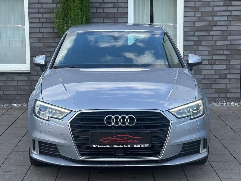 Gebraucht Audi A3 Sport 150 PS (110 kW) 2019 Silber Limousine
