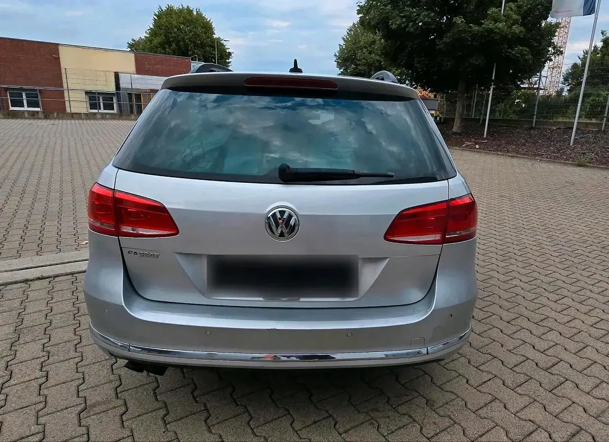 Gebraucht VW Passat 140 PS (102 kW) 2014 Silber Kombi