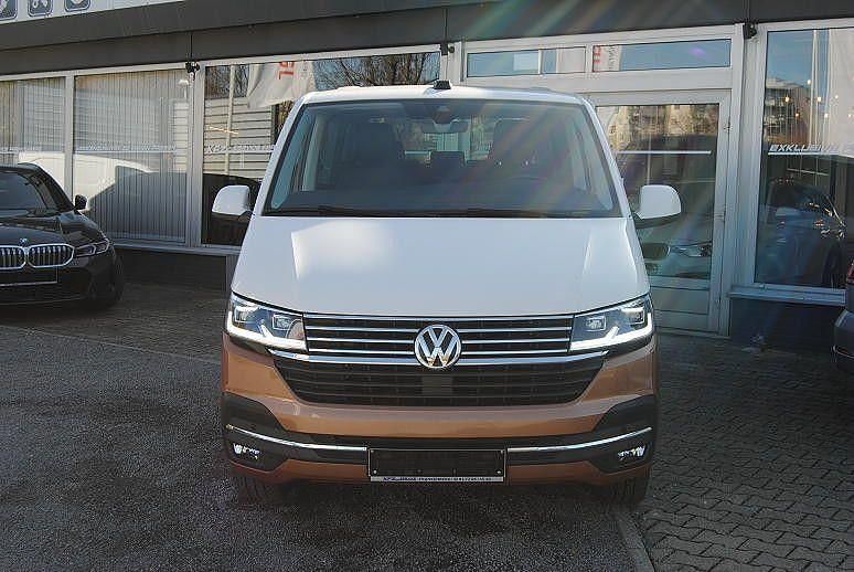Gebraucht VW Multivan 150 PS (110 kW) 2022 Braun Van