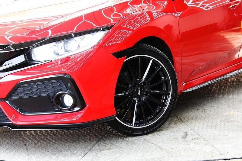 Gebraucht Honda Civic 129 PS (94 kW) 2017 Rot Limousine