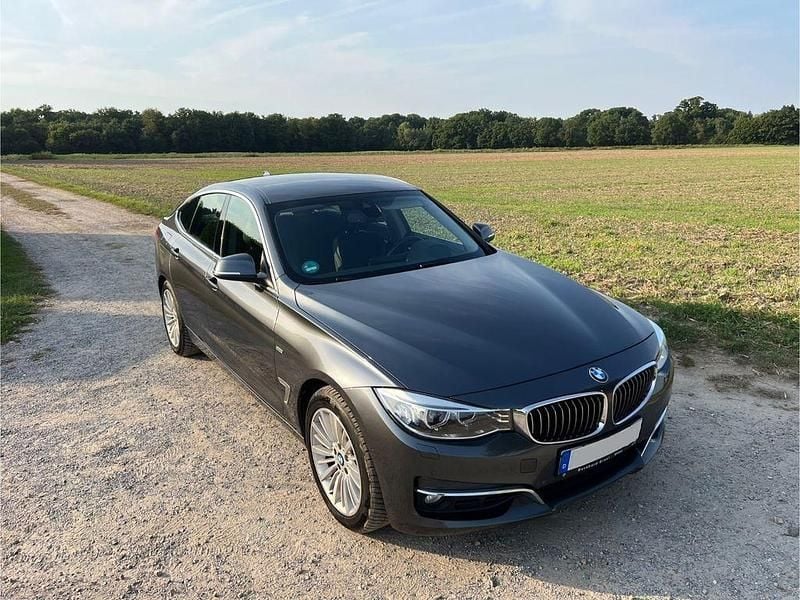 Grau Gebraucht 2014 BMW 328 Gran Turismo Luxury Line Limousine | 13.000 € (Guter Preis) - Bild 1/4