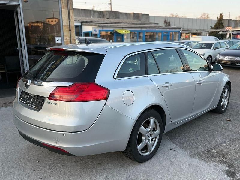 Gebraucht Opel Insignia 131 PS (96 kW) 2012 Silber Kombi