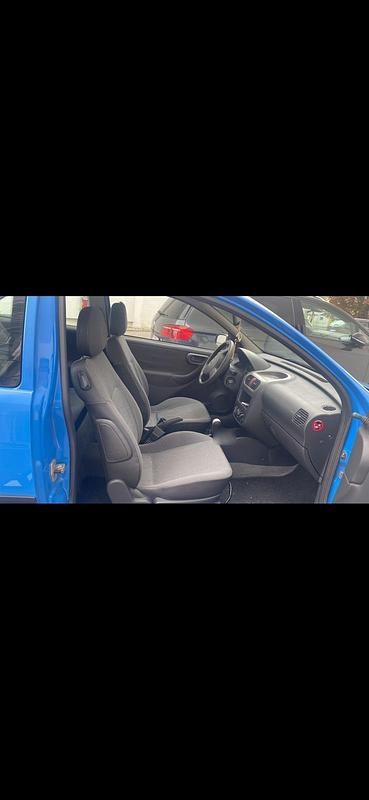 Gebraucht Opel Corsa 65 PS (47 kW) 2003 Blau Kleinwagen