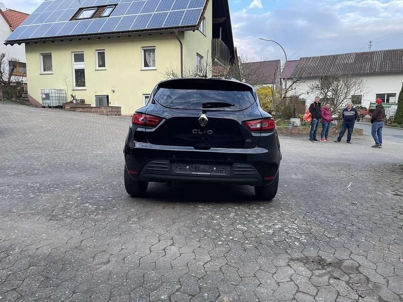 Gebraucht Renault Clio IV 75 PS (55 kW) 2017 Limousine