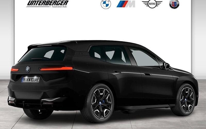 Gebraucht BMW iX Performance 300 kW (408 PS) 2025 Saphirschwarz SUV