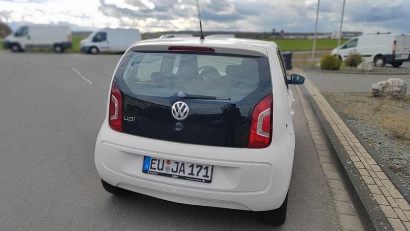 Gebraucht VW up! 75 PS (55 kW) 2013 Weiß Kleinwagen