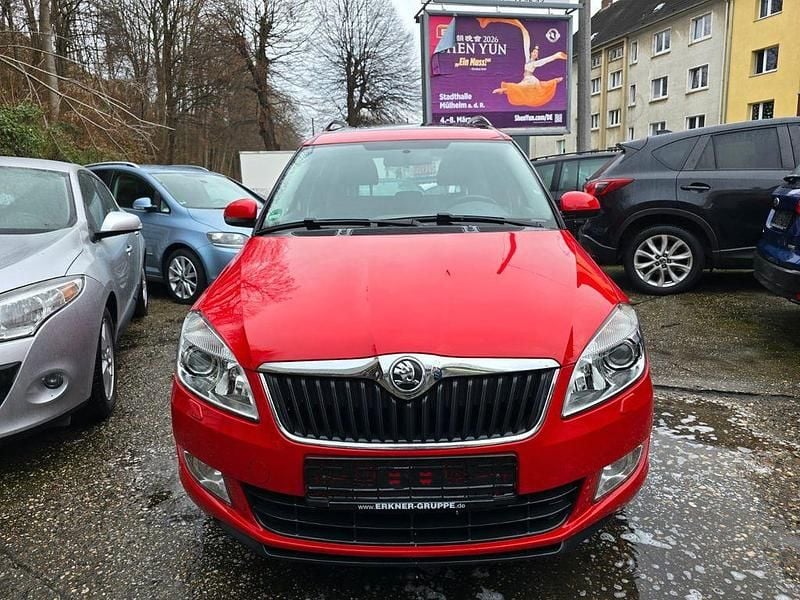 Gebraucht Skoda Roomster Elegance 105 PS (77 kW) 2014 Rot Van / Kleinbus