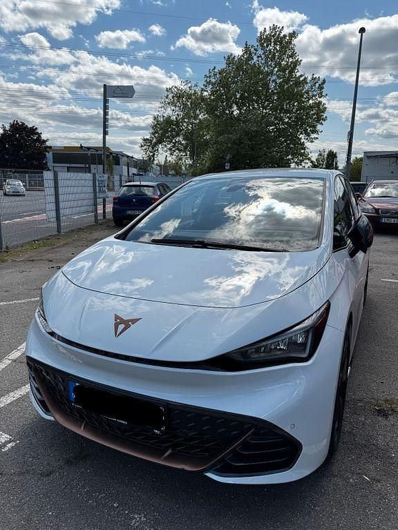 Weiß Gebraucht 2022 Cupra Born Kleinwagen | 22.950 € (Superpreis) - Bild 1/1