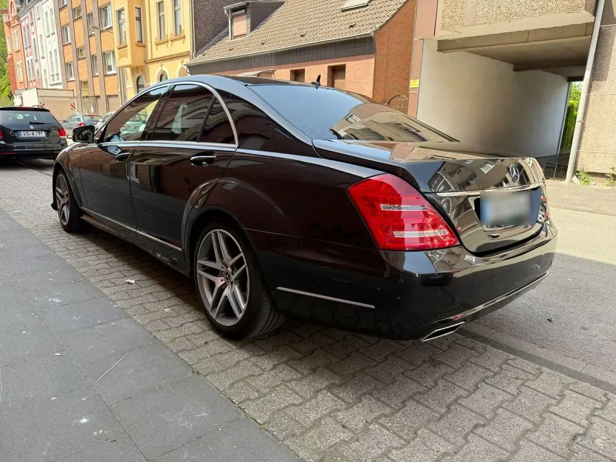 Gebraucht Mercedes S400 299 PS (219 kW) 2011 Schwarz Limousine