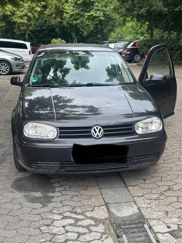 Schwarz Gebraucht 2000 VW Golf IV Kleinwagen | 599 € (Guter Preis) - Bild 1/3