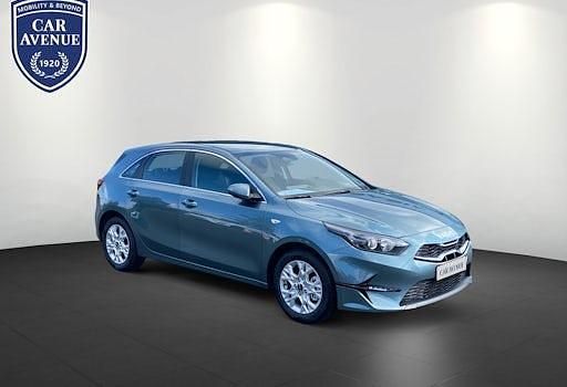 Neu Kia Ceed Vision 100 PS (73 kW) 2025 Grau Kleinwagen