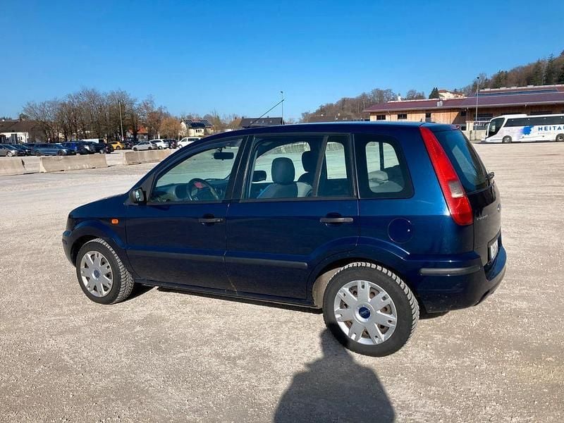 Gebraucht Ford Fusion 80 PS (58 kW) 2003 Blau Kleinwagen