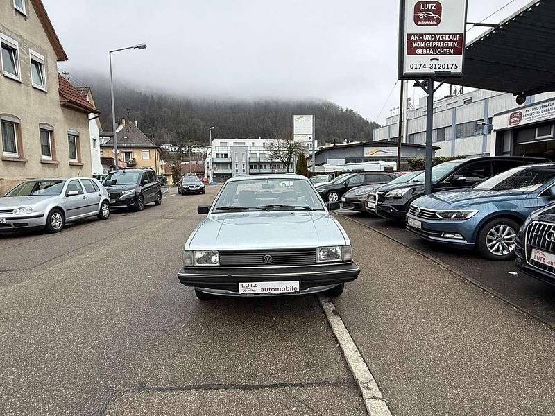Gebraucht VW Santana 75 PS (55 kW) 1984 Blau Limousine
