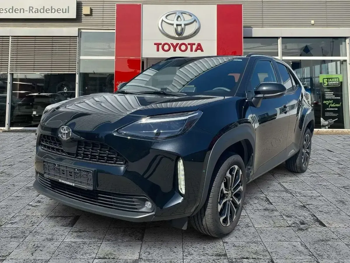 Gebraucht Toyota Yaris Cross Team 131 PS (96 kW) 2025 Schwarz SUV