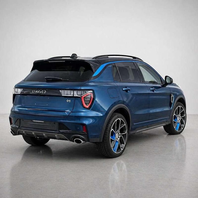 Second-hand Lynk & Co 01 261 CP (191 kW) 2022 Albastru SUV