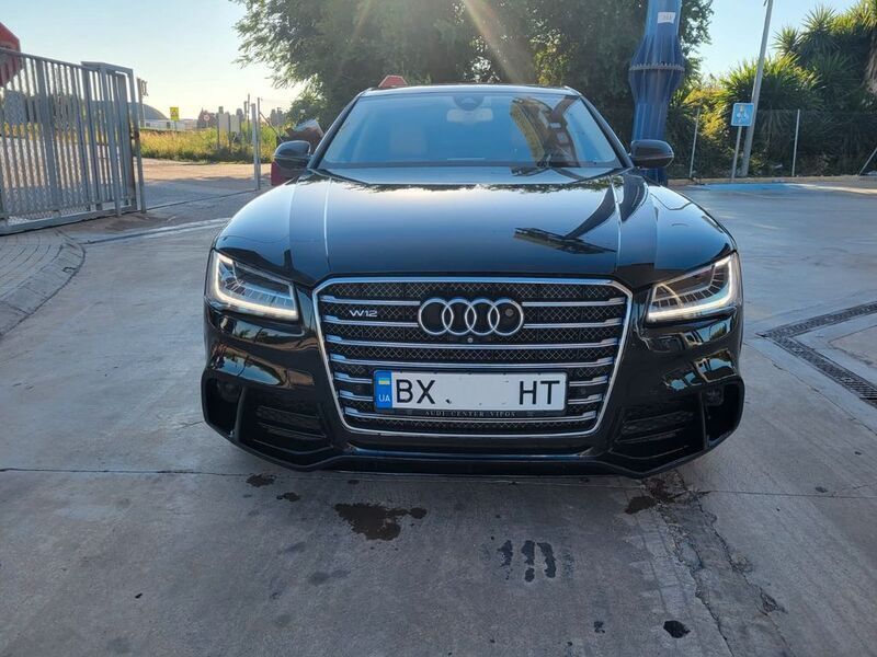 Schwarz Gebraucht 2016 Audi A8L W12 Sport Limousine | 35.800 € - Bild 1/4